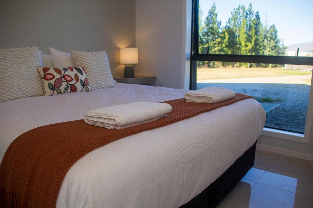 Appartamento Tarras Countryside Retreat - Near Tourist Route Esterno foto